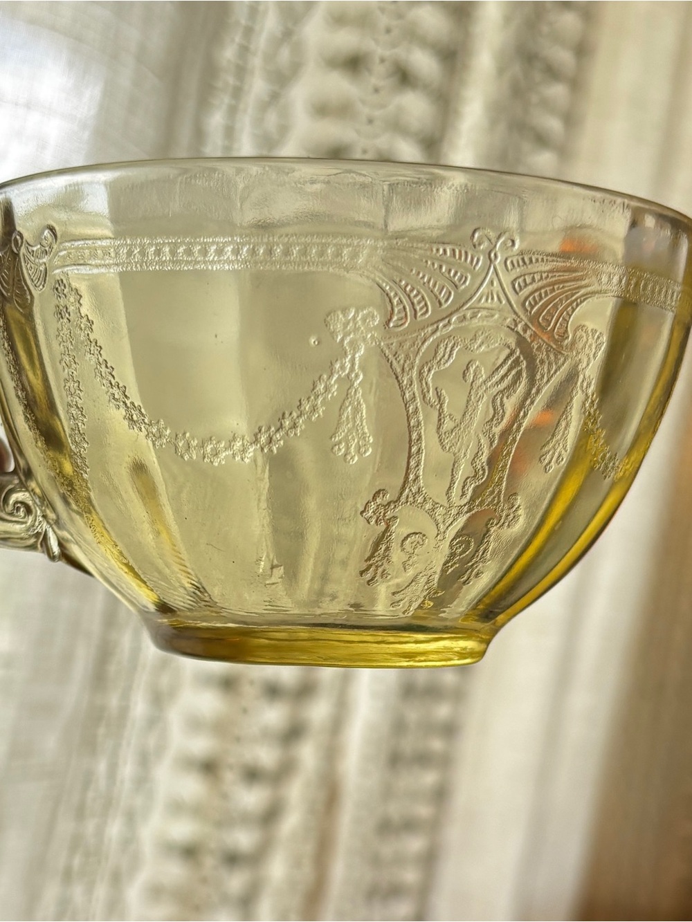 Set of 2 Vintage 1930’s Anchor Hocking Cameo Yellow Ballerina Pattern Tea Cups